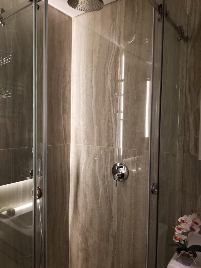 Azura Residence - New Luxury Apartment بلغراد المظهر الخارجي الصورة