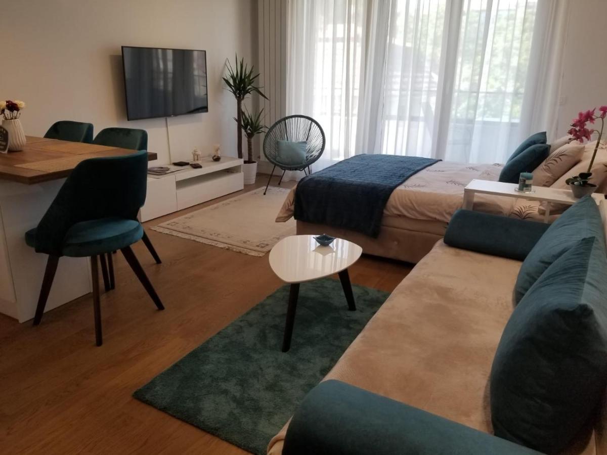 Azura Residence - New Luxury Apartment بلغراد المظهر الخارجي الصورة